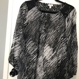 Avenue women’s sheer black & white blouse